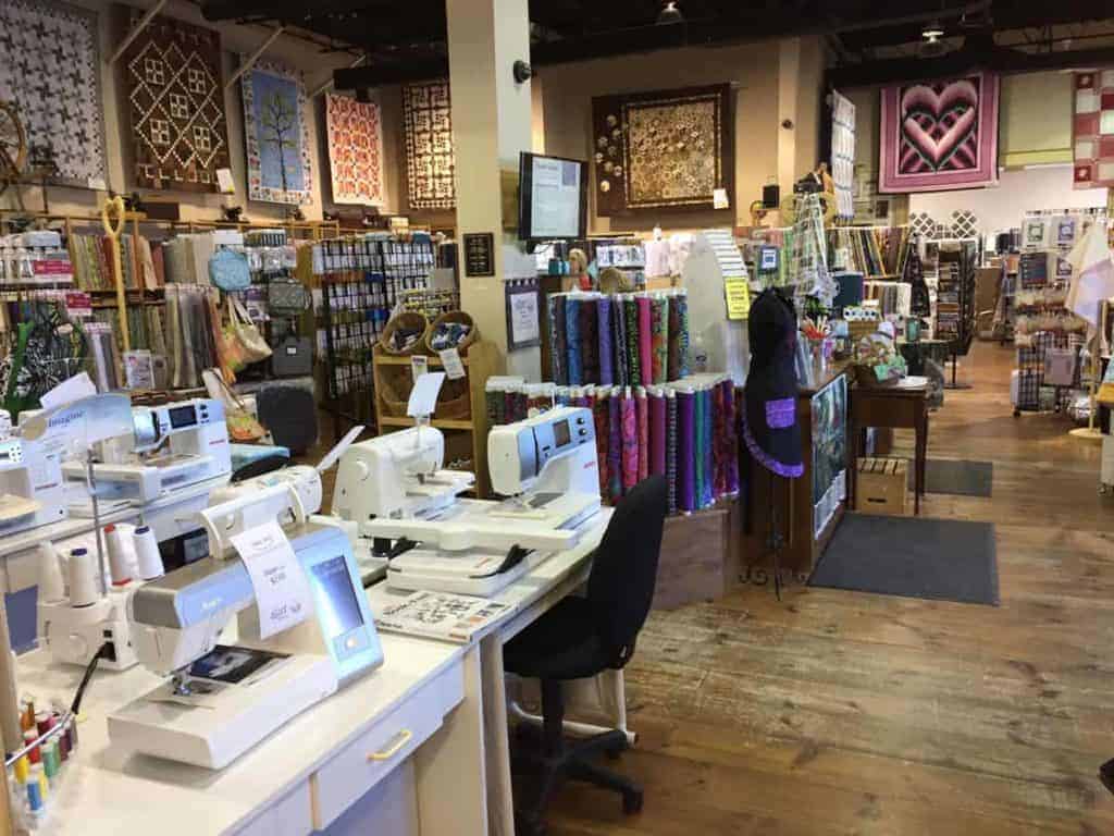Voyager Bag Class At The Quilt Store in Newmarket