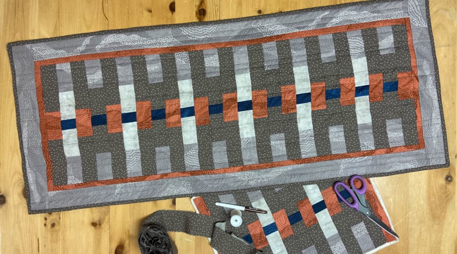 Example of Boardwalk table runner and placemat set